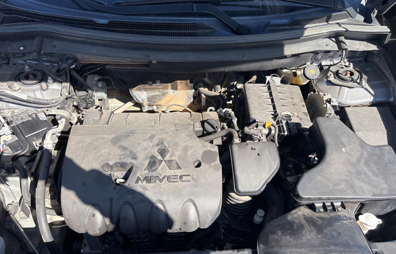 2018 Mitsubishi Outlander VIN JA4AZ3A32JZ056372 Copart auction photo, minor dent/scratches / normal wear damage thumbnail 7