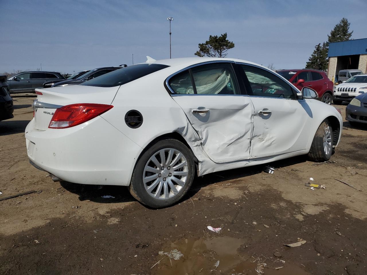 2013 Buick Regal VIN 2G4GS5EV8D9199266 Copart auction photo, rear end / side damage thumbnail 3