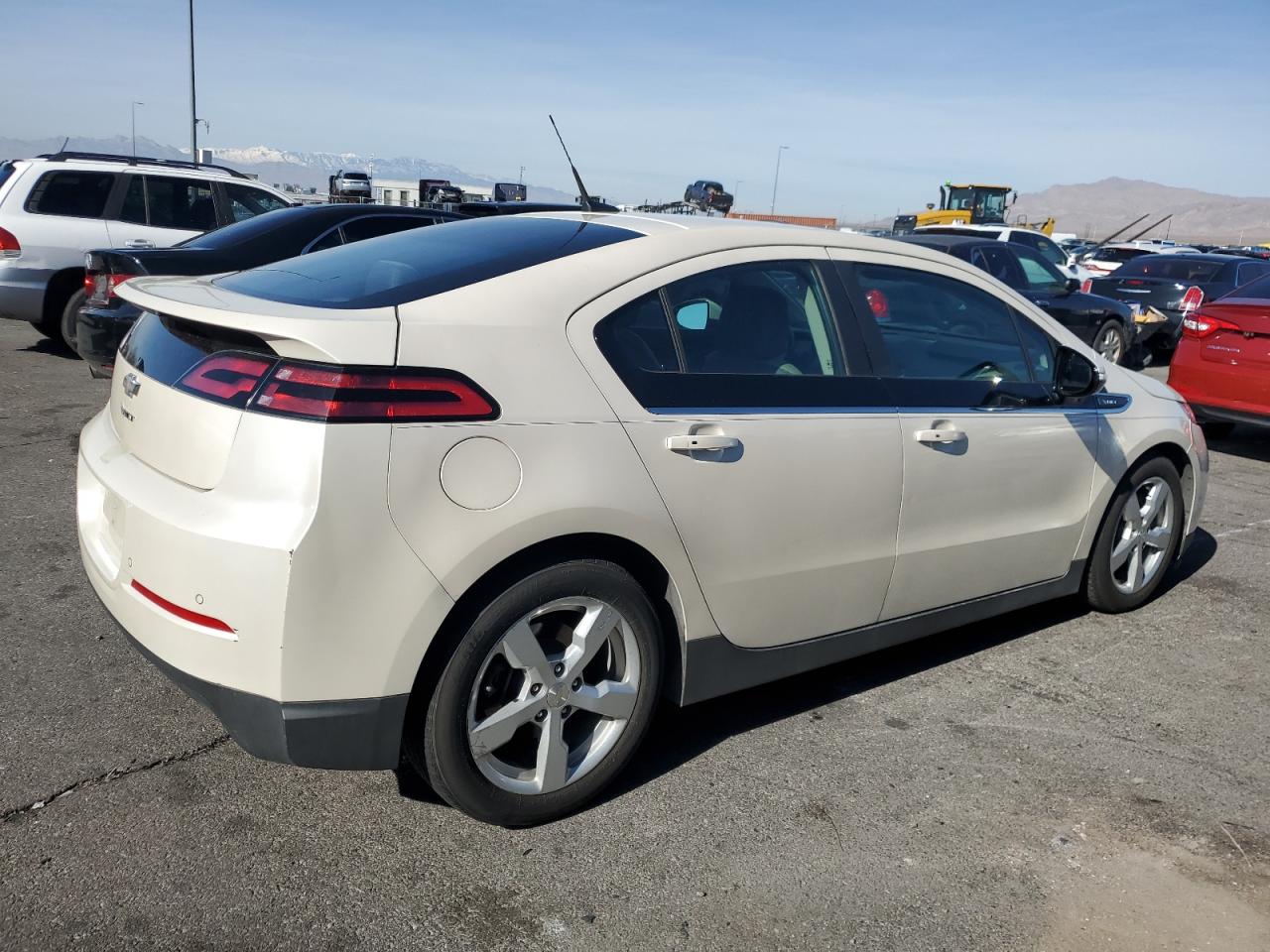 2014 Chevrolet Volt VIN 1G1RD6E4XEU157358 Copart auction photo, front end damage thumbnail 3