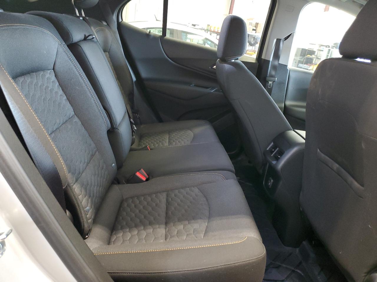 2020 Chevrolet Equinox VIN 2GNAXUEV7L6166062 Copart auction photo, front end / side damage thumbnail 11