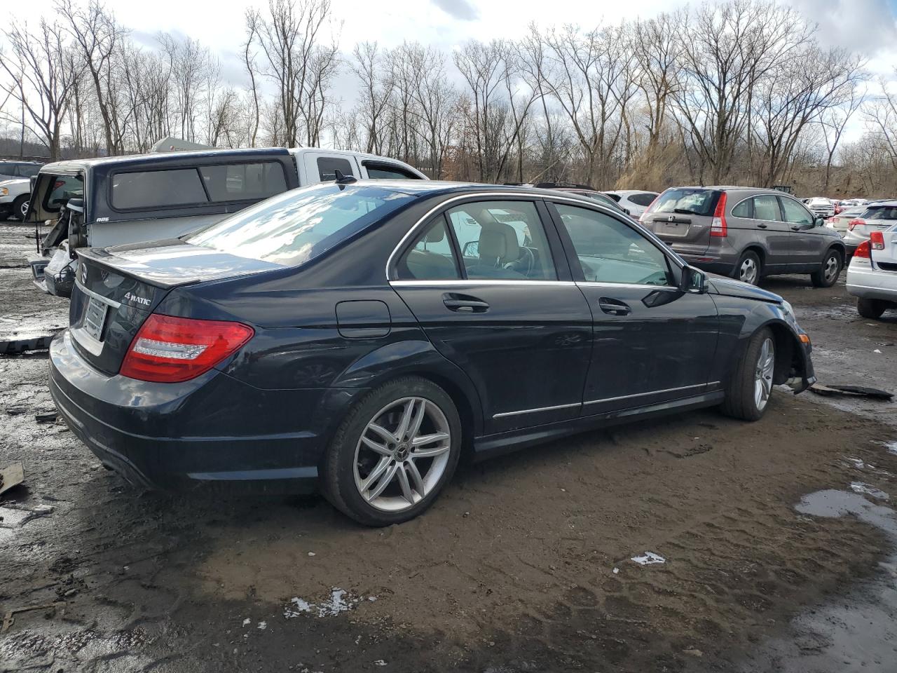2013 Mercedes-Benz C-klasse VIN WDDGF8AB3DR294576 Copart auction photo, front end / minor dent/scratches damage thumbnail 3
