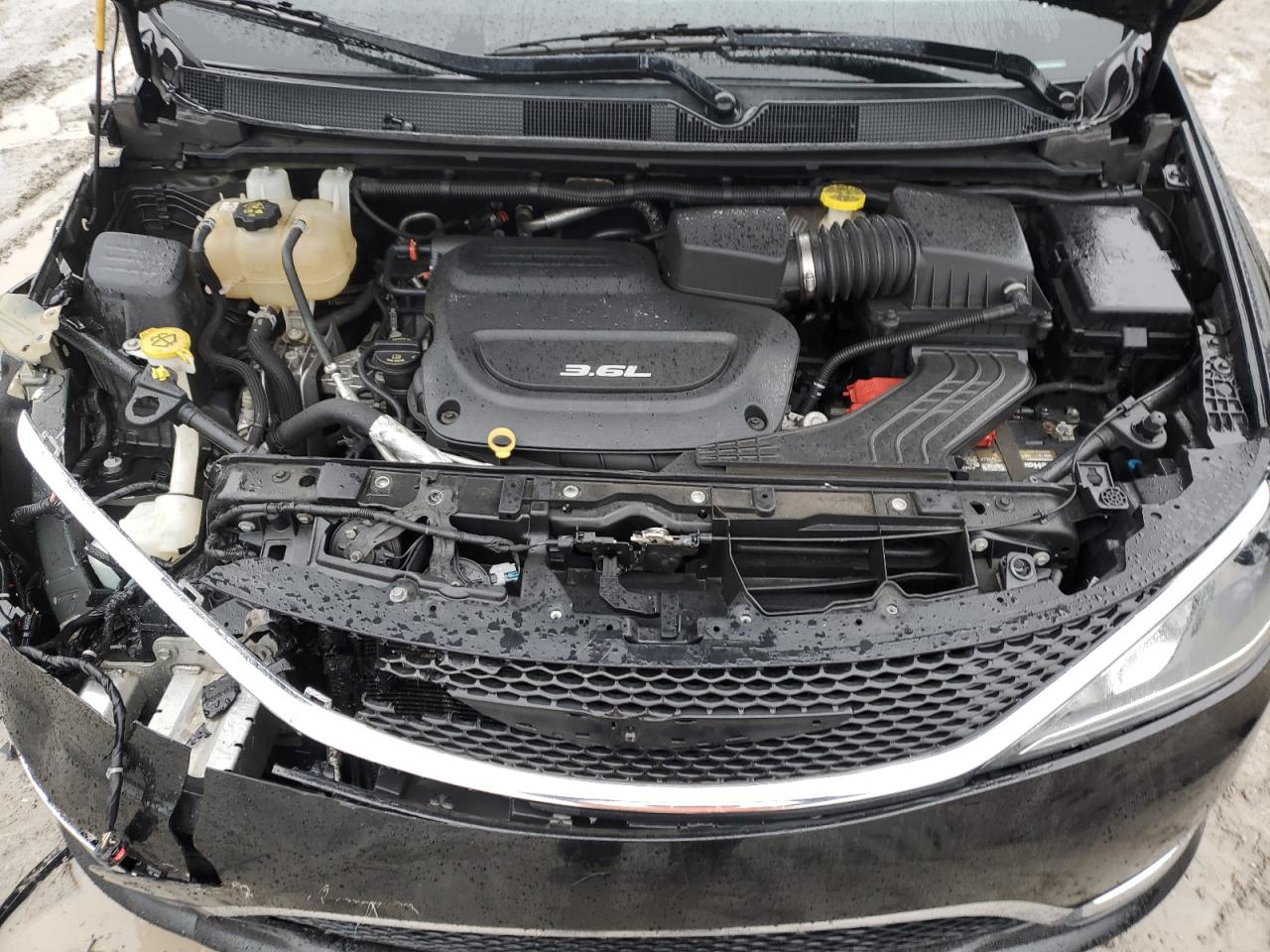 2017 Chrysler Pacifica VIN 2C4RC1BG4HR668593 Copart auction photo, front end damage thumbnail 12