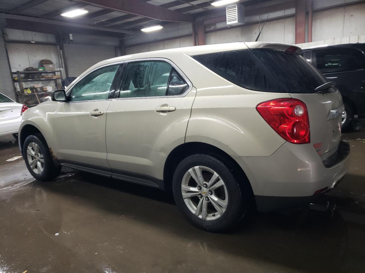 2011 Chevrolet Equinox VIN 2CNFLCECXB6401485 Copart auction photo, rear end / side damage thumbnail 2