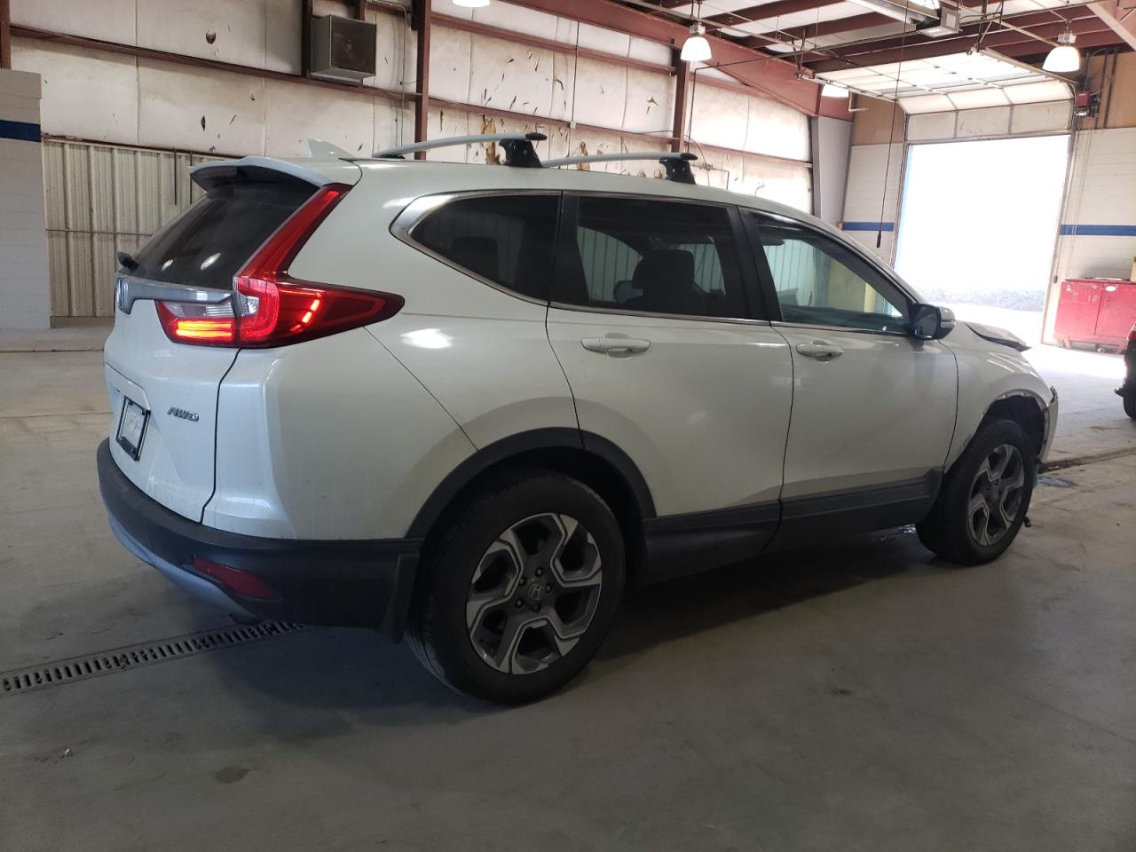 2017 Honda CR-V VIN 2HKRW2H51HH683214 Copart auction photo, front end damage thumbnail 3