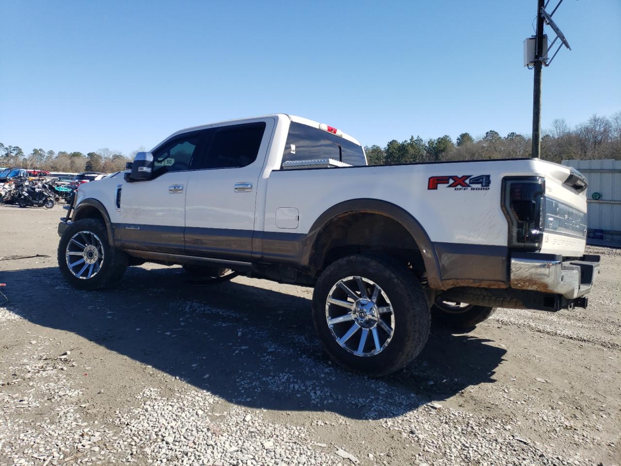 2017 Ford F250 VIN 1FT7W2BT6HED75616 Copart auction photo, undercarriage / front end damage thumbnail 2