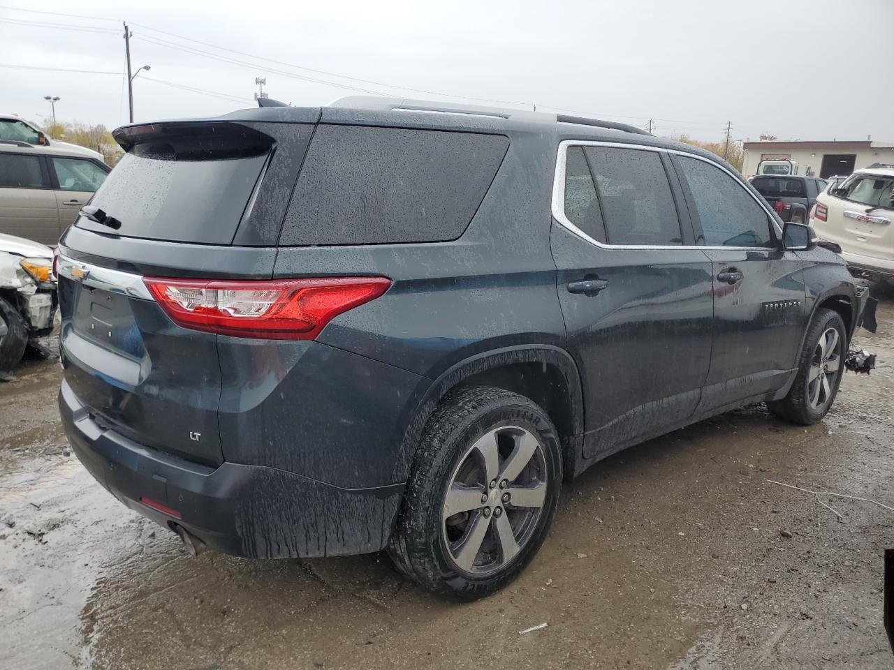 2018 Chevrolet Traverse VIN 1GNEVHKW2JJ131232 Copart auction photo, front end / mechanical damage thumbnail 3