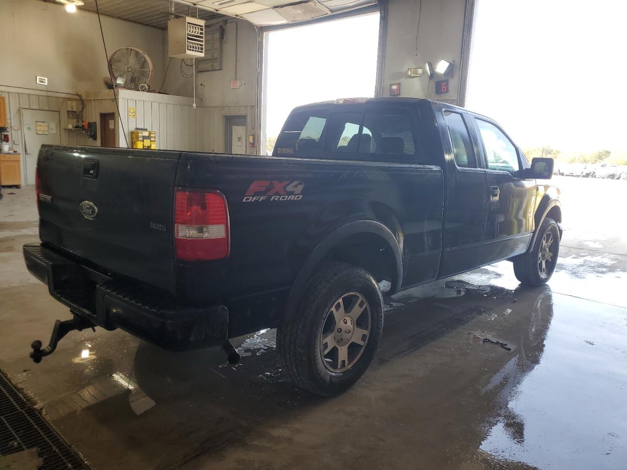 2005 Ford F-150 VIN 1FTPX14595NA86005 Copart auction photo, all over / front end damage thumbnail 3