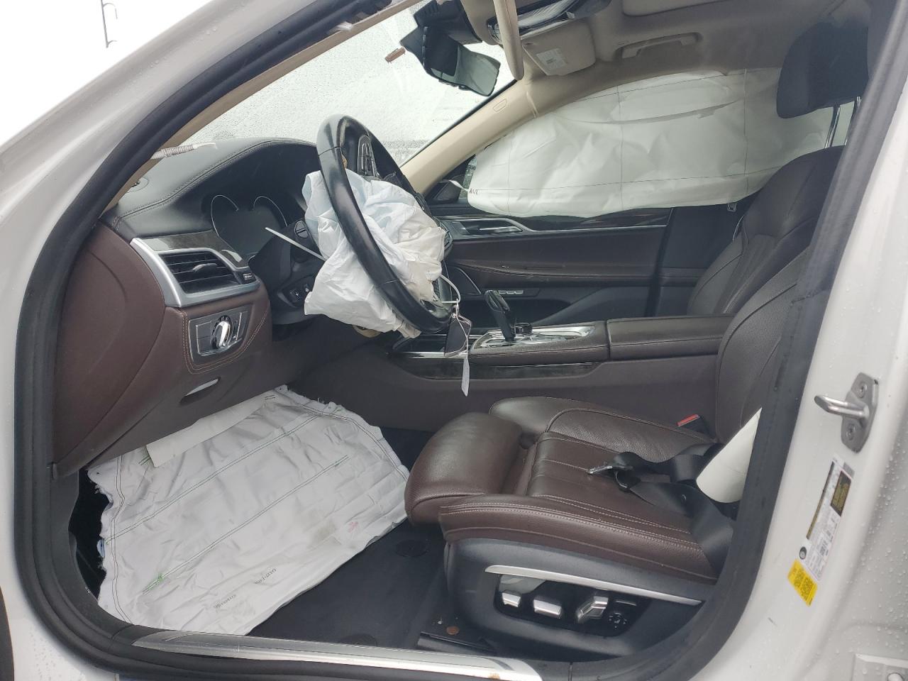 2017 BMW 7er VIN WBA7E2C55HG739366 Copart auction photo, front end damage thumbnail 7