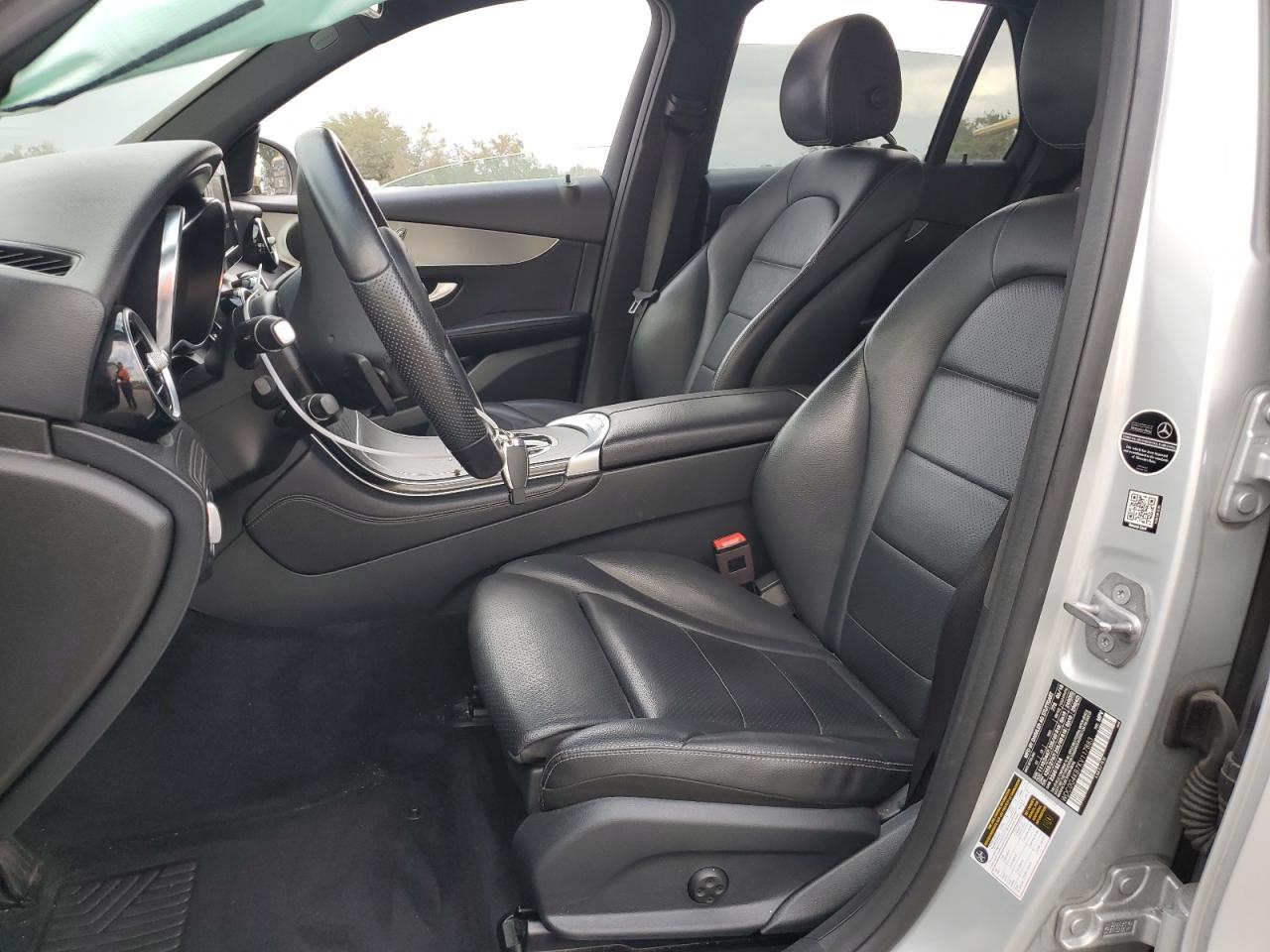 2019 Mercedes-Benz GLC VIN WDC0G4KB7KV117883 Copart auction photo, front end / side damage thumbnail 7