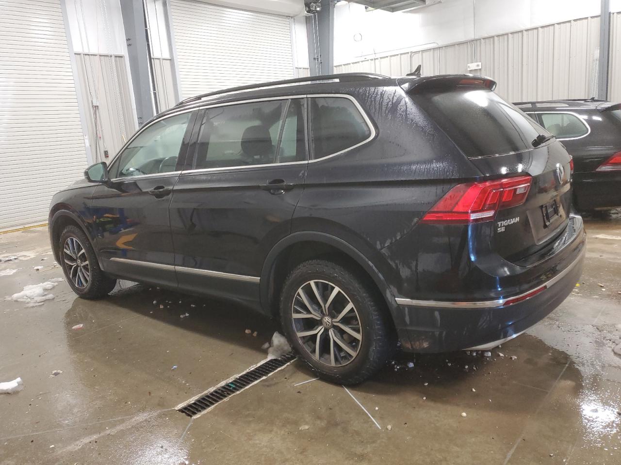 2018 Volkswagen Tiguan VIN 3VV2B7AX4JM195222 Copart auction photo, front end damage thumbnail 2