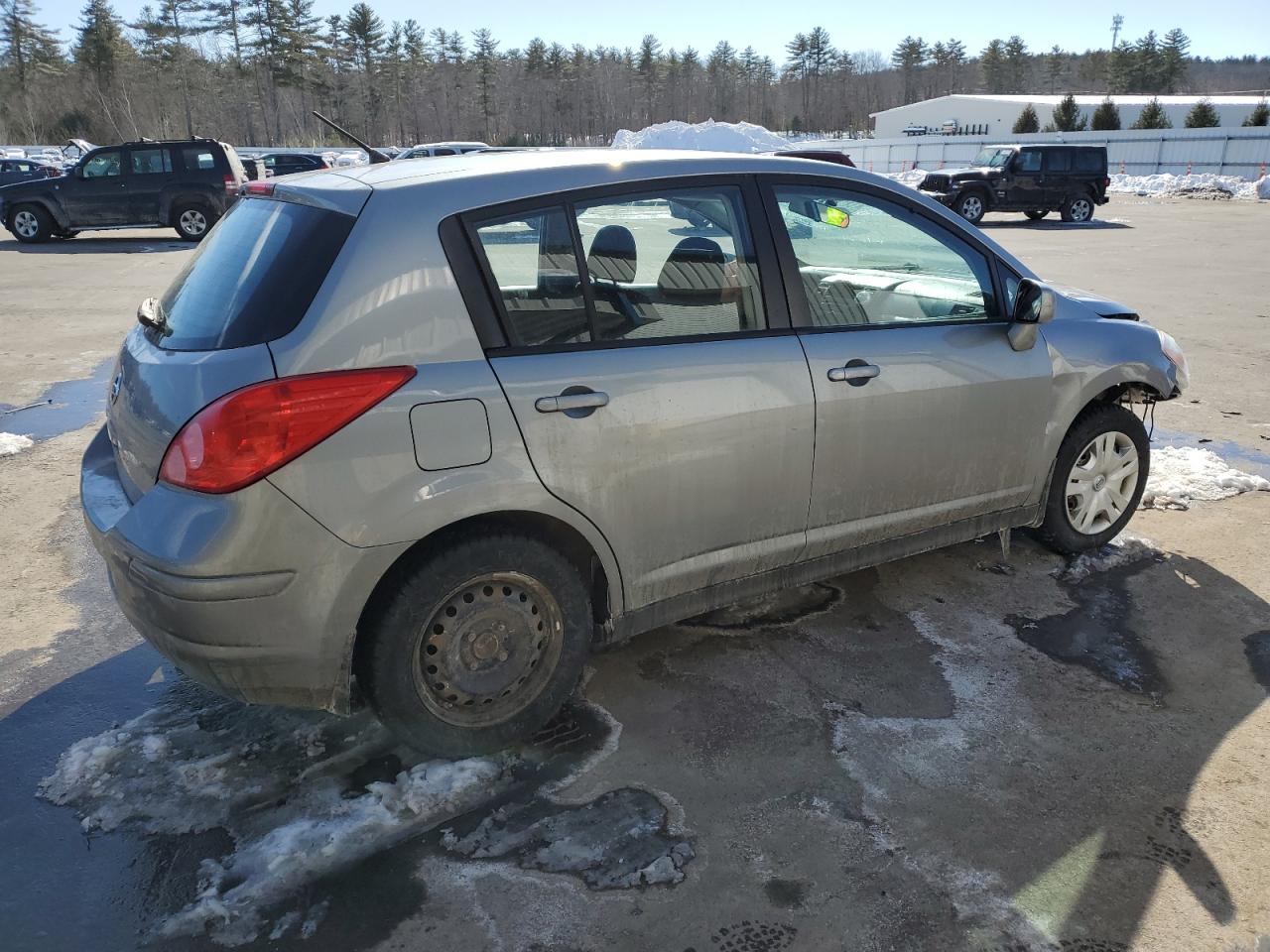 2011 Nissan Versa VIN 3N1BC1CP0BL498255 Copart auction photo, front end / top/roof damage thumbnail 3