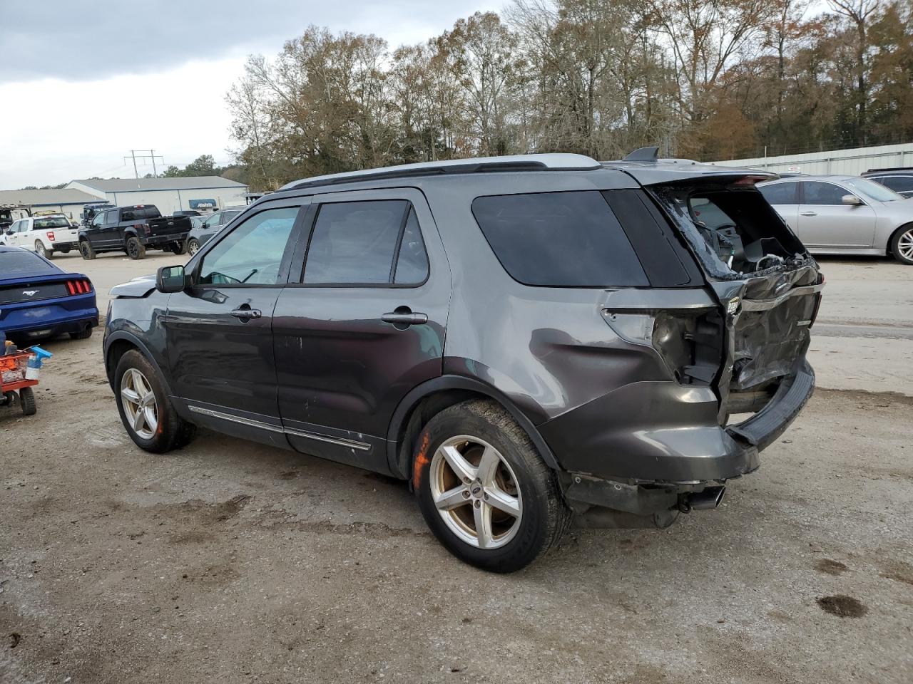 2019 Ford Explorer VIN 1FM5K7DH9KGA44660 Copart auction photo, all over damage thumbnail 2