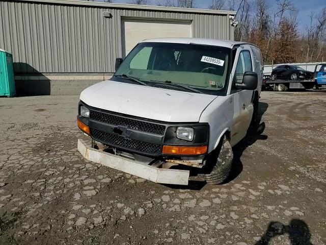 2003 Chevrolet Express VIN 1GCHG39U031112016 Copart auction photo, side / front end damage thumbnail 12