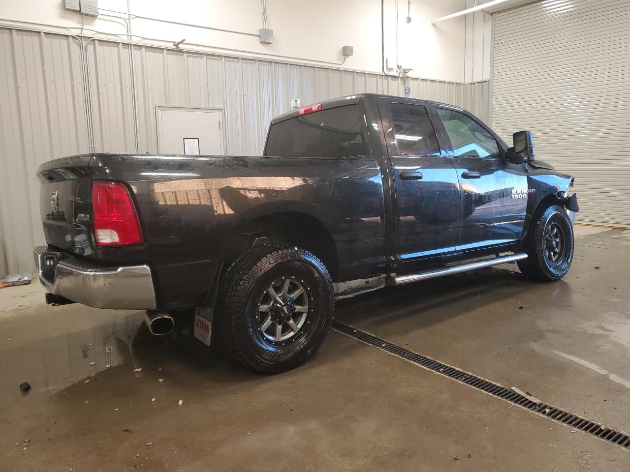 2018 RAM 1500 VIN 1C6RR7FTXJS281678 Copart auction photo, all over damage thumbnail 3