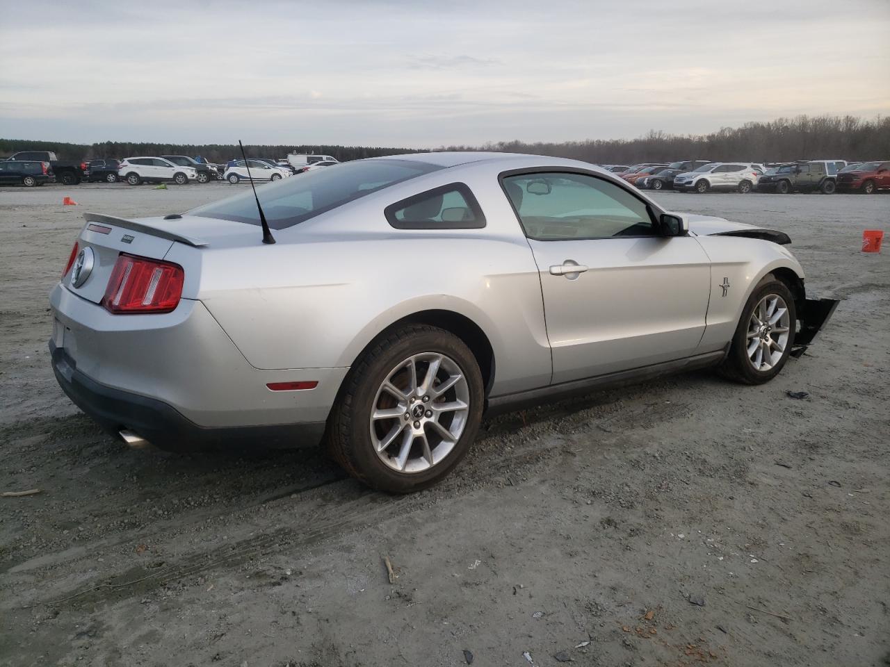 2010 Ford Mustang VIN 1ZVBP8AN3A5113665 Copart auction photo, front end / side damage thumbnail 3