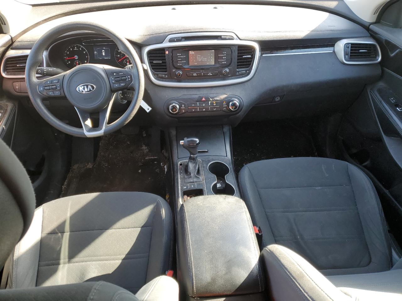 2017 KIA Sorento VIN 5XYPGDA54HG195490 Copart auction photo, front end damage thumbnail 8