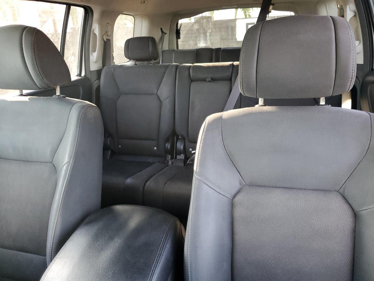 2010 Honda Pilot VIN 5FNYF3H24AB017752 Copart auction photo, minor dent/scratches damage thumbnail 10