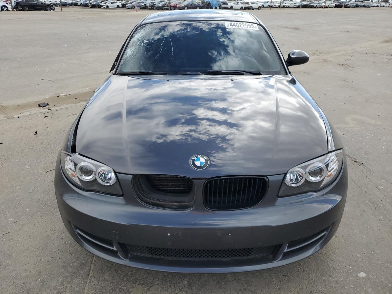 2008 BMW 1er VIN WBAUP93548VF47618 Copart auction photo, side / front end damage thumbnail 5