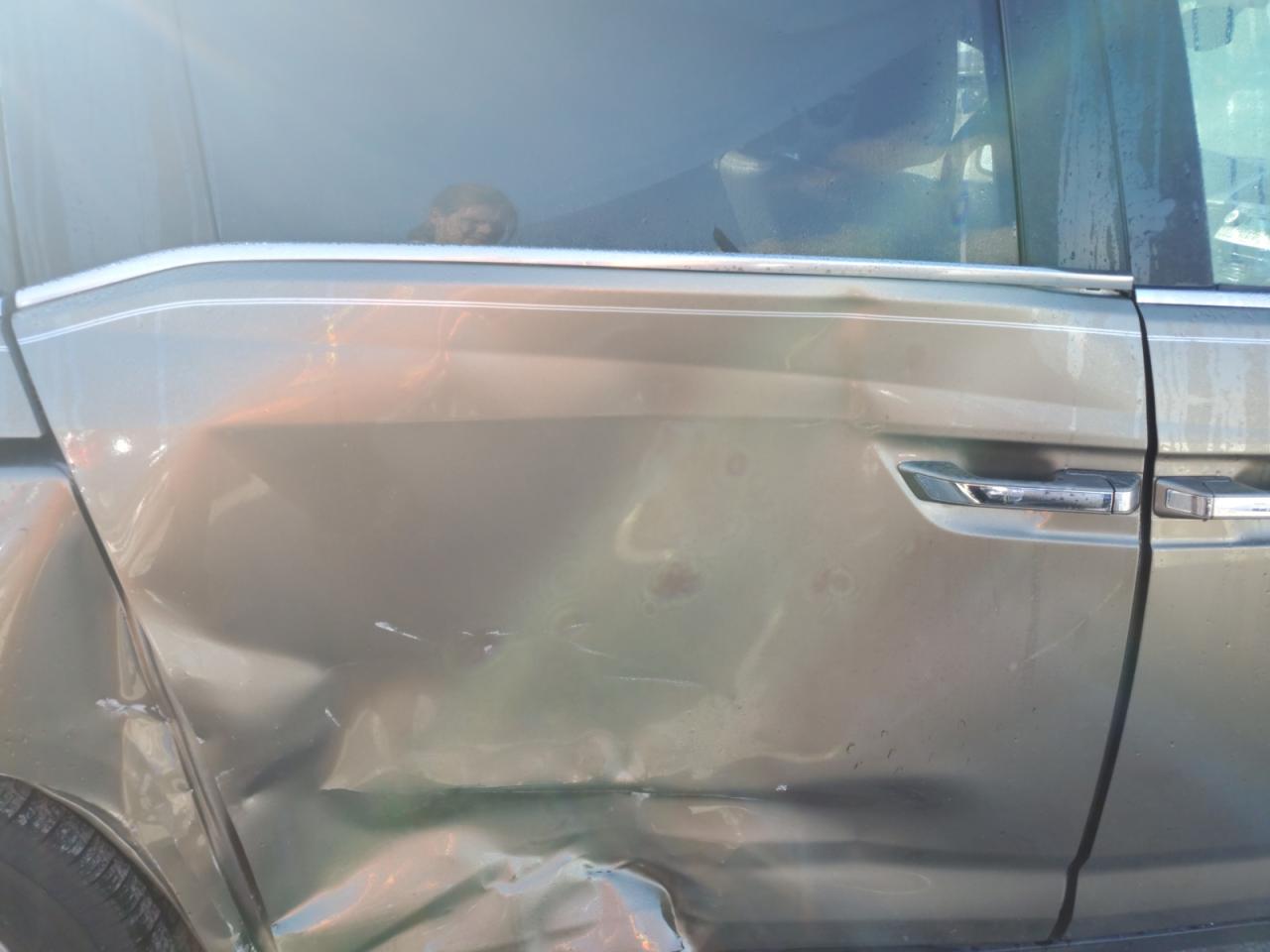 2011 Honda Odyssey VIN 5FNRL5H67BB060334 Copart auction photo, all over damage thumbnail 11