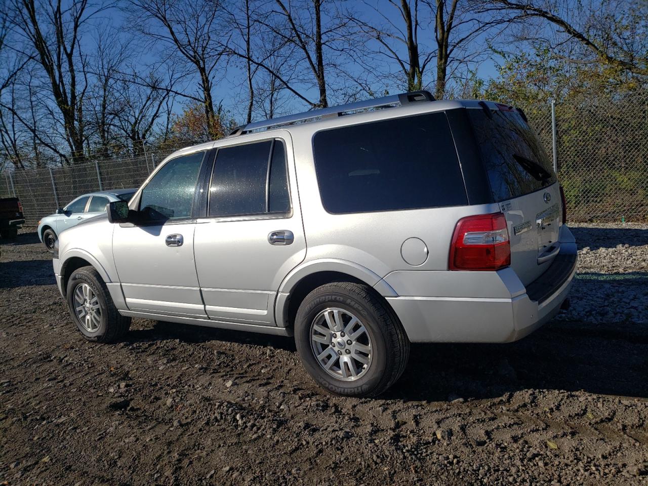 2014 Ford Expedition VIN 1FMJU2A56EEF62019 Copart auction photo, mechanical / minor dent/scratches damage thumbnail 2