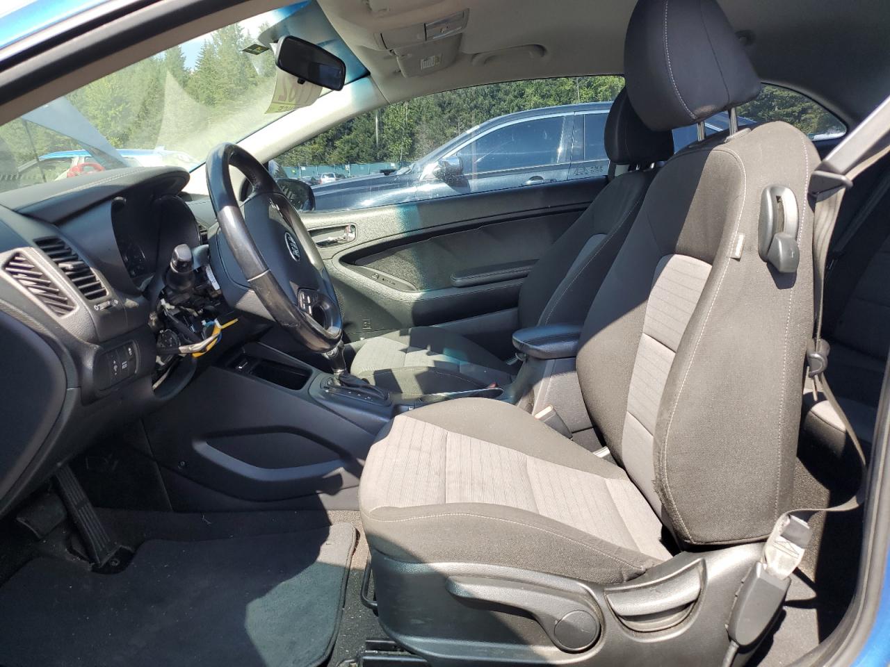 2015 KIA Forte VIN KNAFX6A88F5348487 Copart auction photo, vandalism damage thumbnail 7