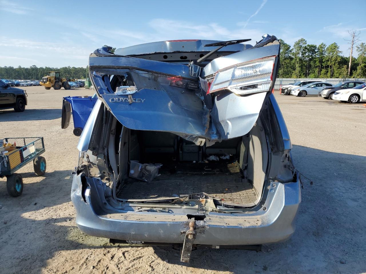 2010 Honda Odyssey VIN 5FNRL3H60AB046424 Copart auction photo, rear end / front end damage thumbnail 6
