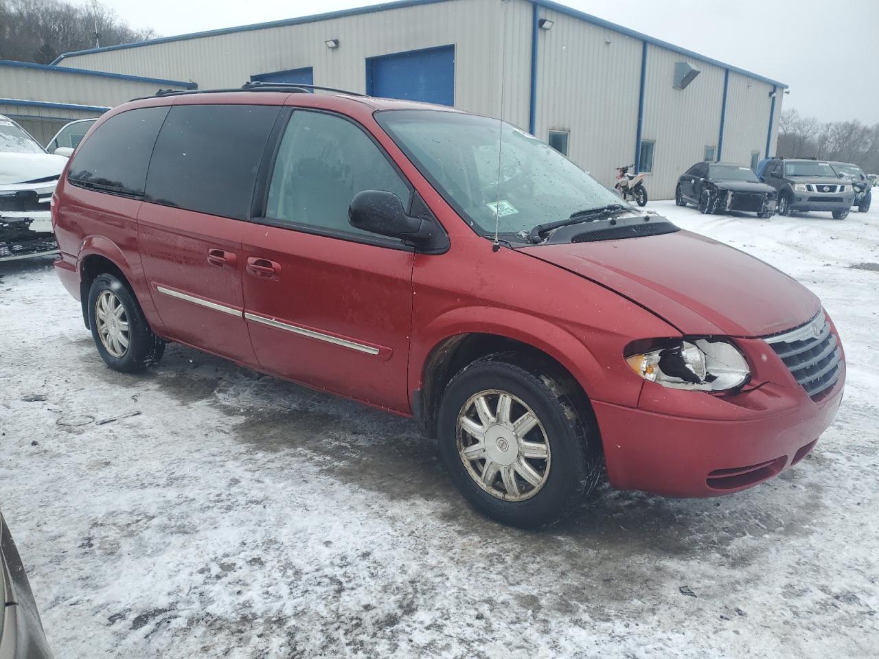 2007 Chrysler Town & Country VIN 2A8GP54L67R207318 Copart auction photo, front end damage thumbnail 4
