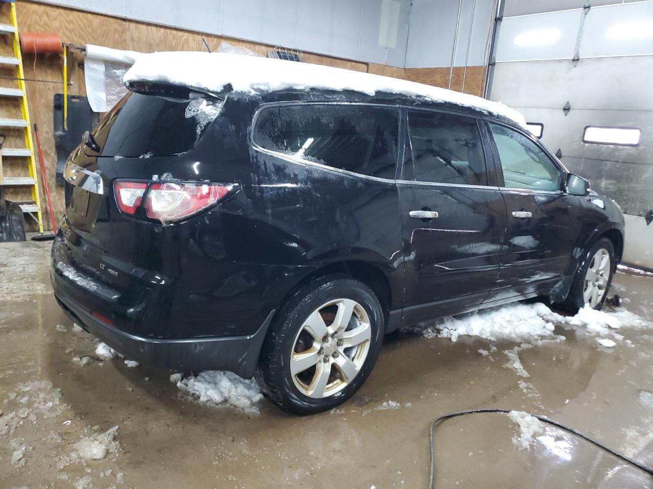 2016 Chevrolet Traverse VIN 1GNKVGKDXGJ166282 Copart auction photo, front end / minor dent/scratches damage thumbnail 3