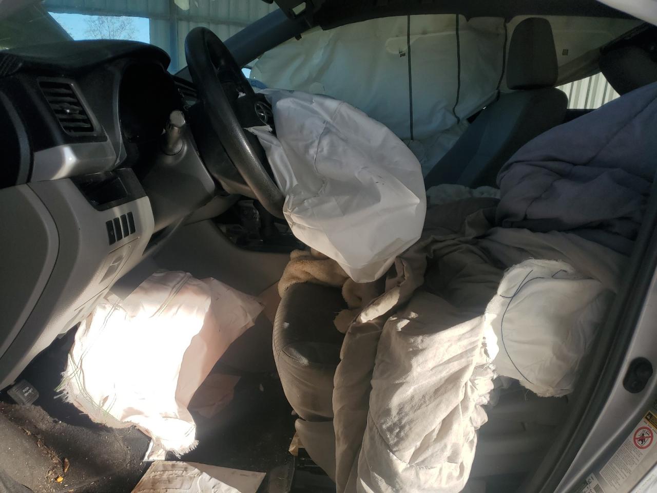 2015 Toyota Highlander VIN 5TDBKRFH8FS143563 Copart auction photo, front end damage thumbnail 7