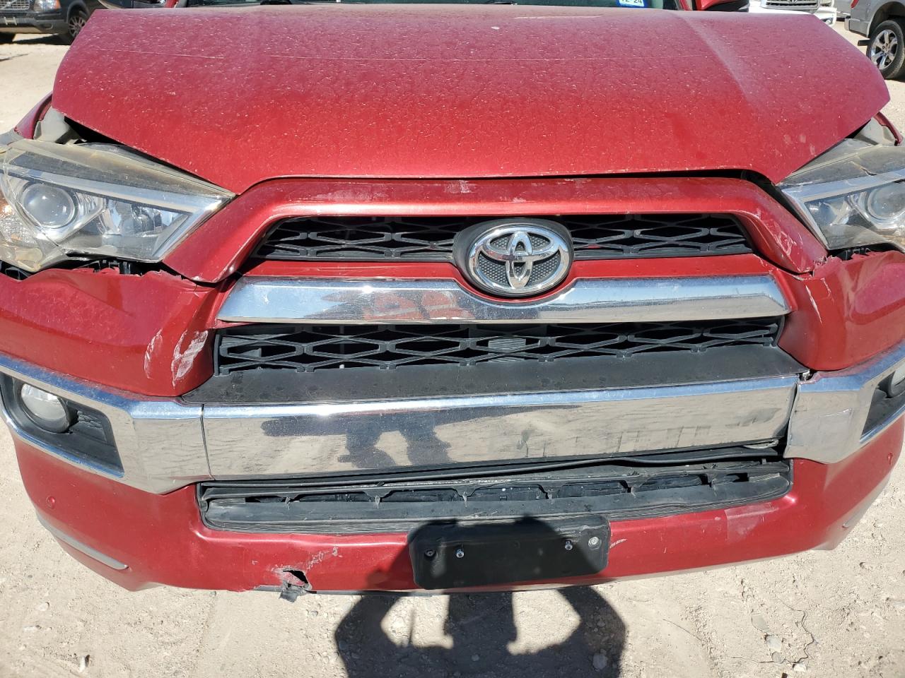 2015 Toyota 4Runner VIN JTEBU5JR2F5234901 Copart auction photo, front end / minor dent/scratches damage thumbnail 13