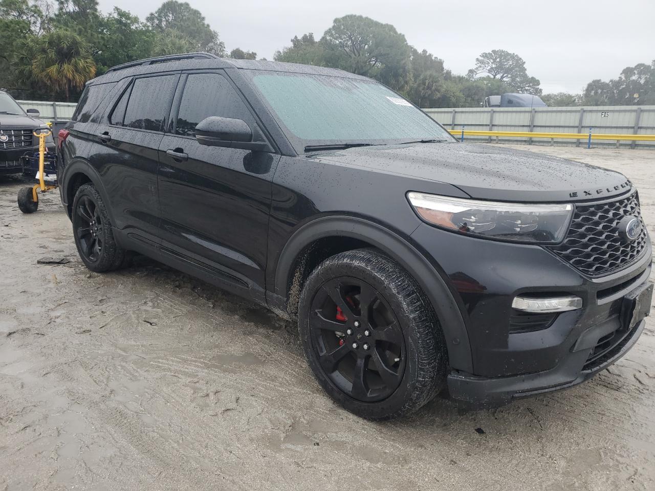 2020 Ford Explorer VIN 1FM5K8GC3LGC23106 Copart auction photo, rear end / minor dent/scratches damage thumbnail 4