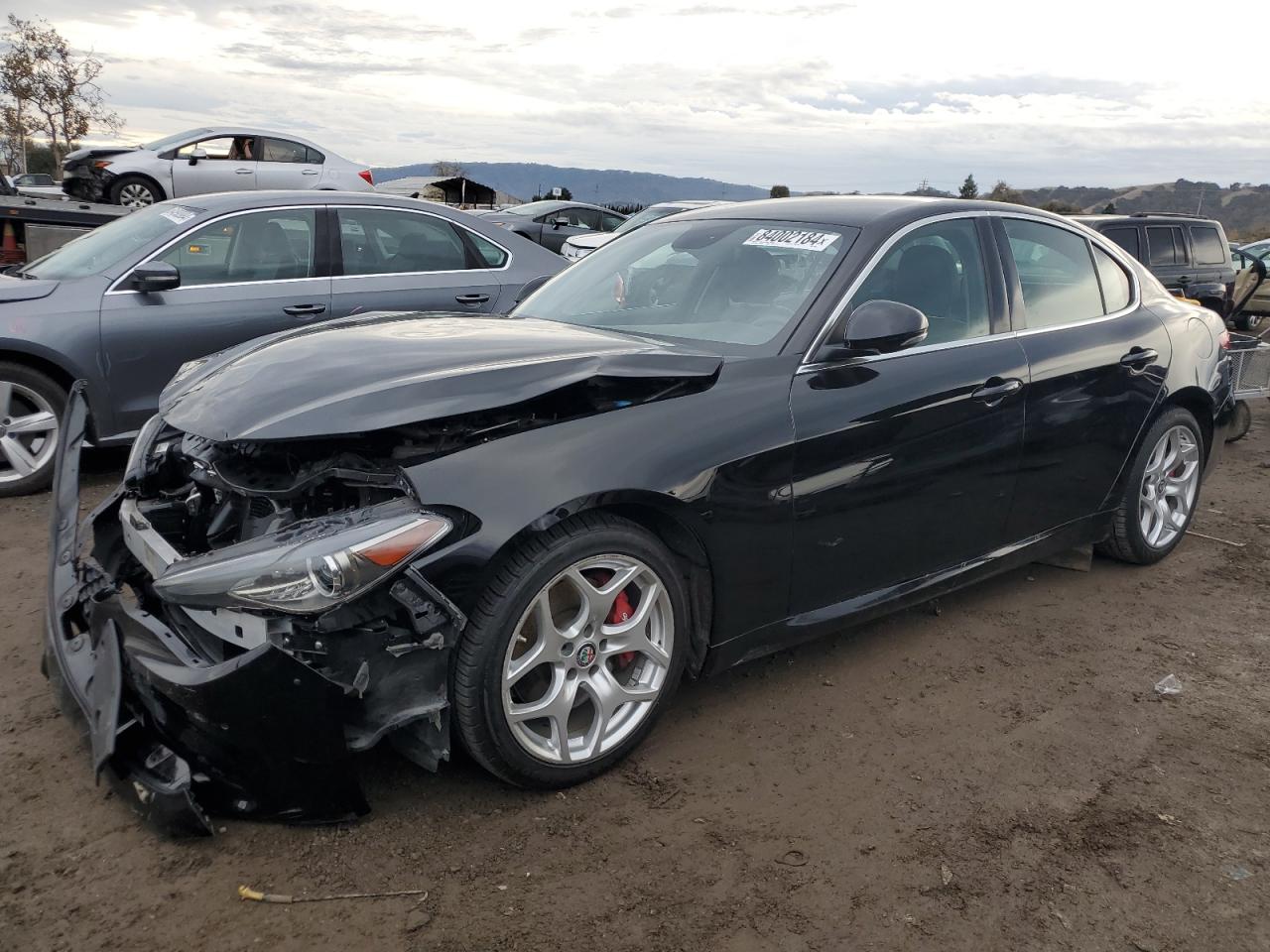 2018 Alfa Romeo Giulia VIN ZARFAECN5J7583546