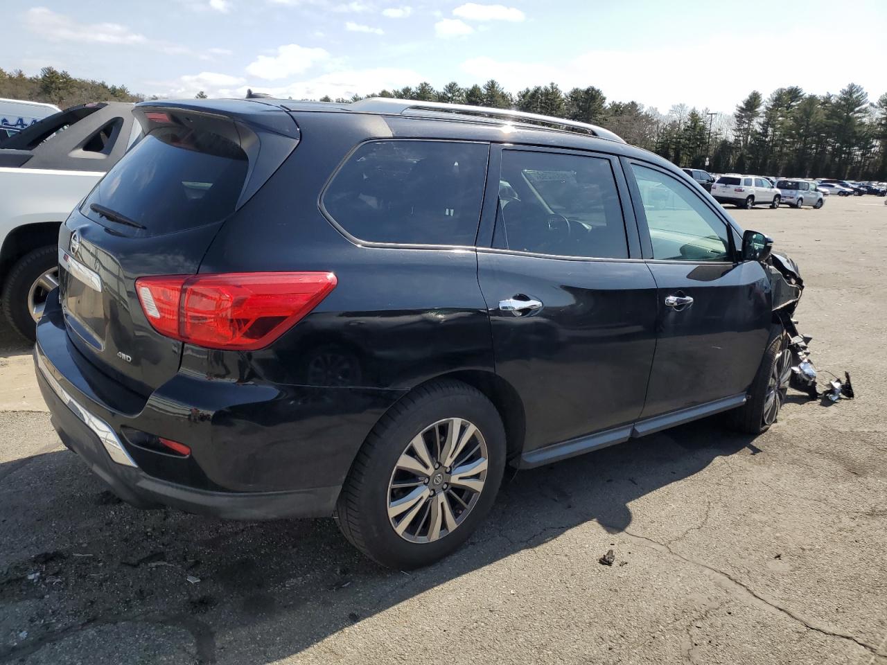 2018 Nissan Pathfinder VIN 5N1DR2MM6JC620539 Copart auction photo, front end damage thumbnail 3