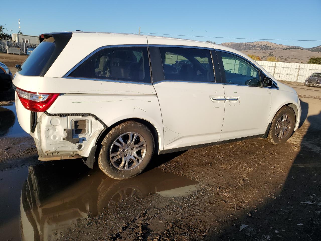 2012 Honda Odyssey VIN 5FNRL5H61CB037939 Copart auction photo, rear end / side damage thumbnail 3