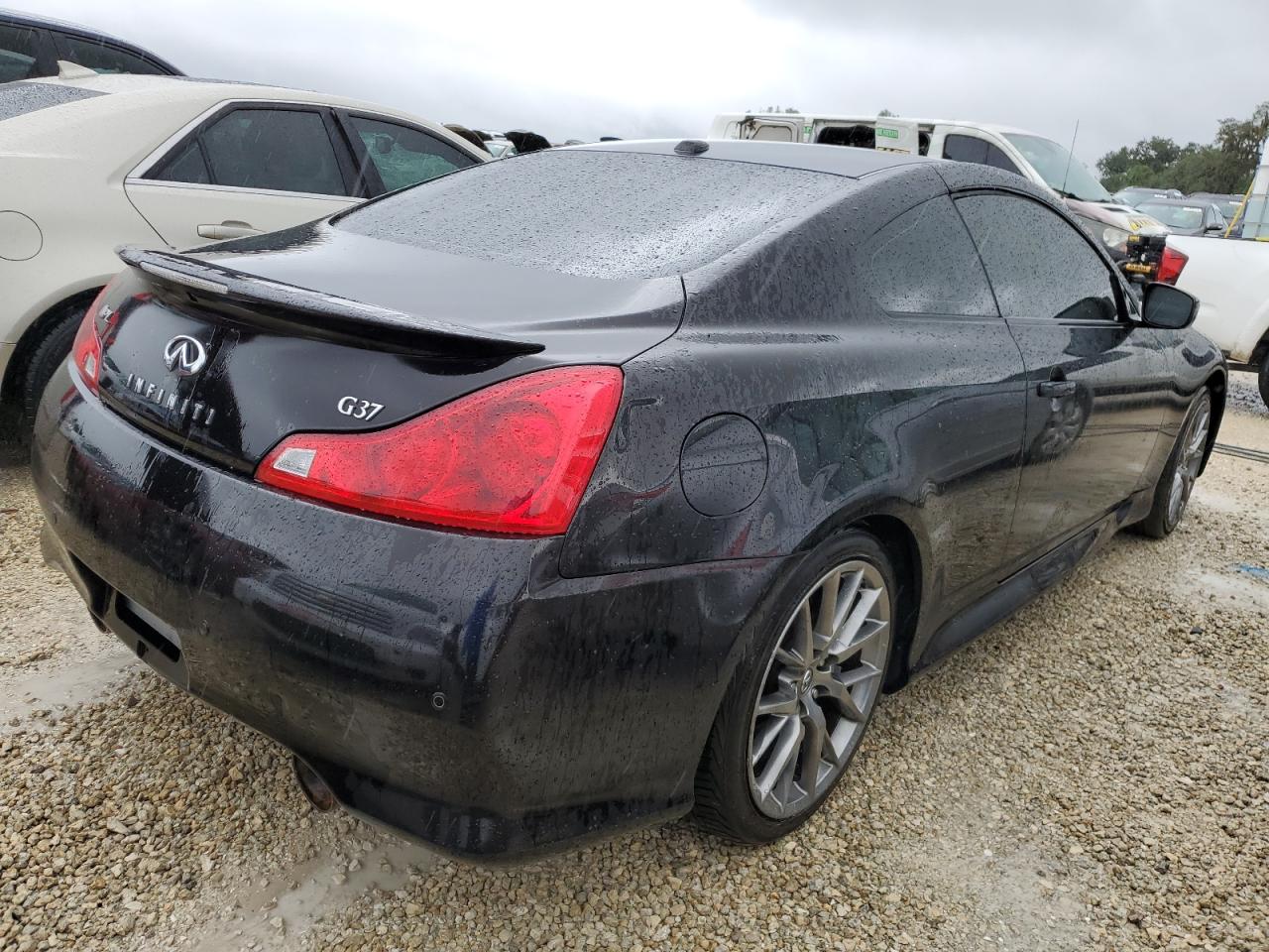 2011 Infiniti G VIN JN1CV6EK0BM215050 Copart auction photo, water/flood damage thumbnail 3