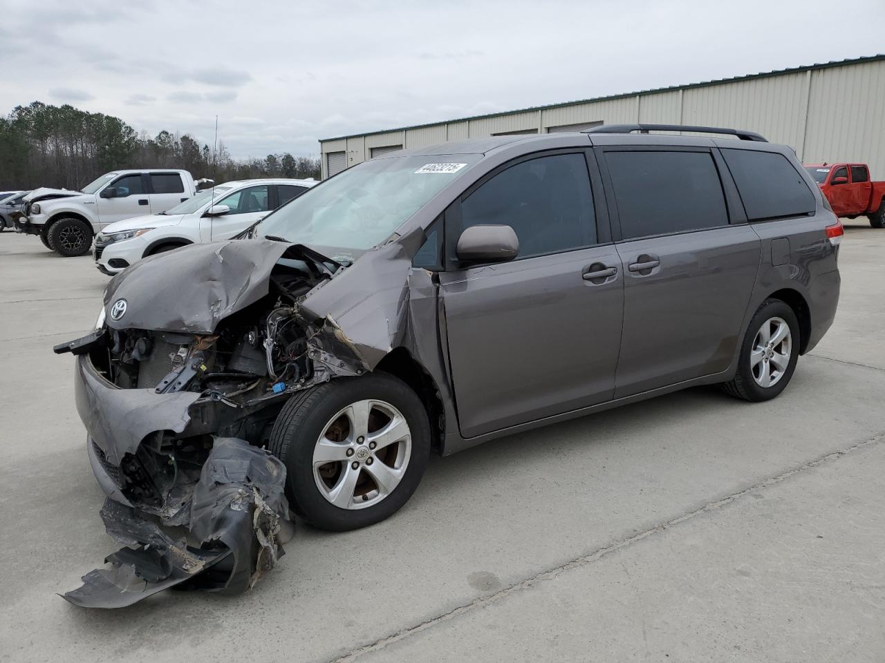 2014 Toyota Sienna VIN 5TDKK3DCXES491447