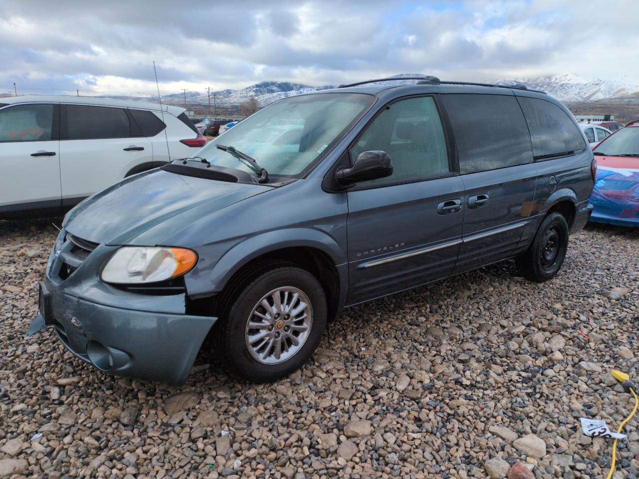 2001 Chrysler Town & Country VIN 2C8GT64L81R285694