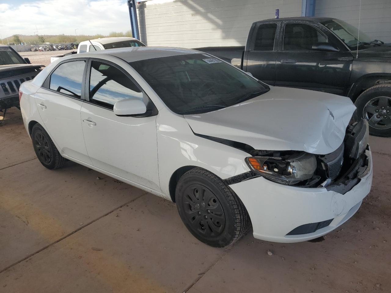 2012 KIA Forte VIN KNAFT4A21C5636066 Copart auction photo, front end damage thumbnail 4