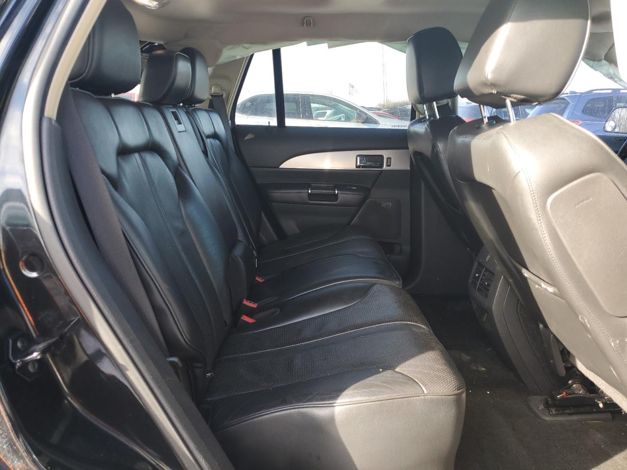 2011 Lincoln MKX VIN 2LMDJ8JKXBBJ25327 Copart auction photo, mechanical / side damage thumbnail 11