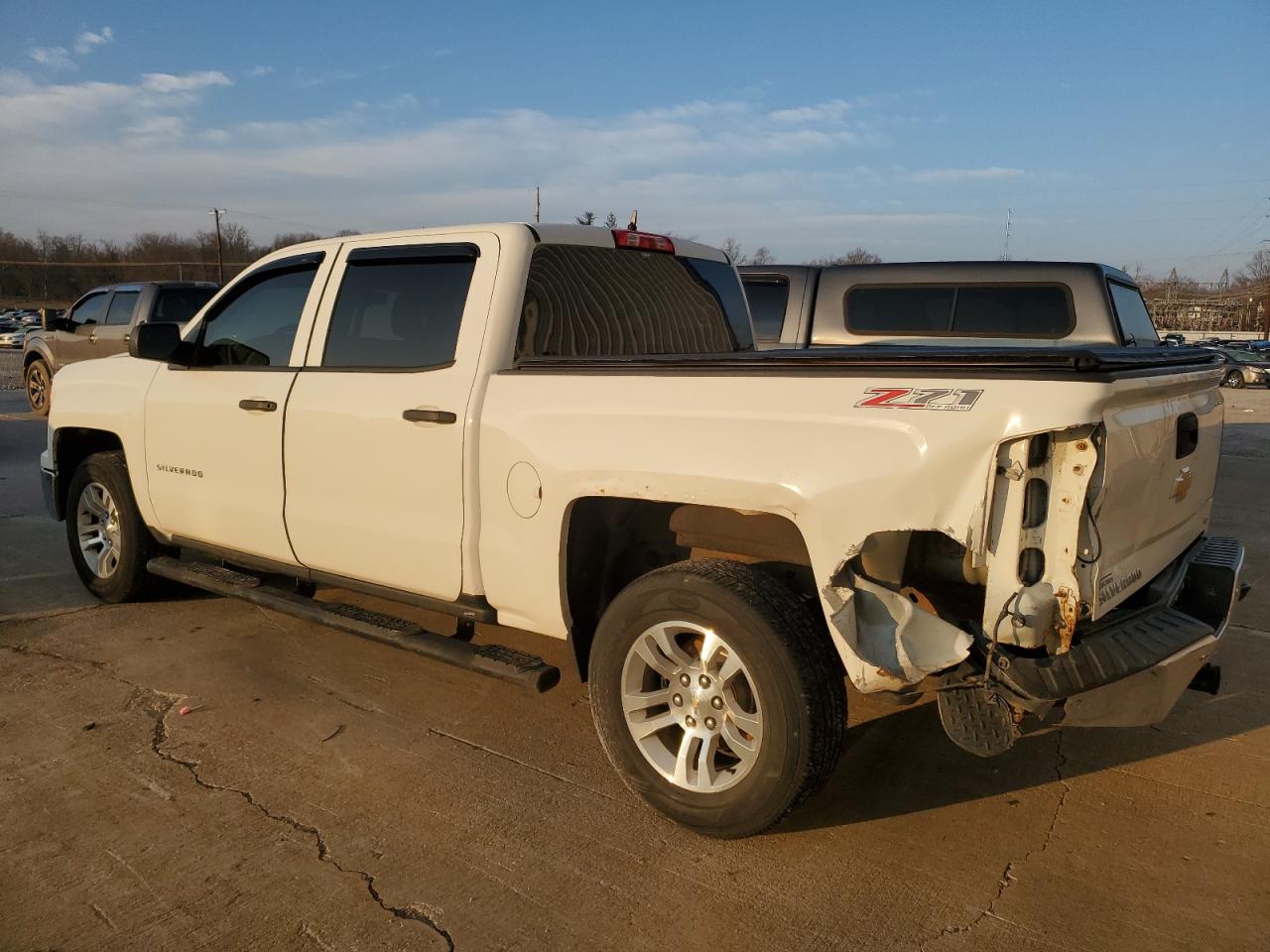2014 Chevrolet Silverado VIN 3GCUKREC3EG289803 Copart auction photo, rear end damage thumbnail 2