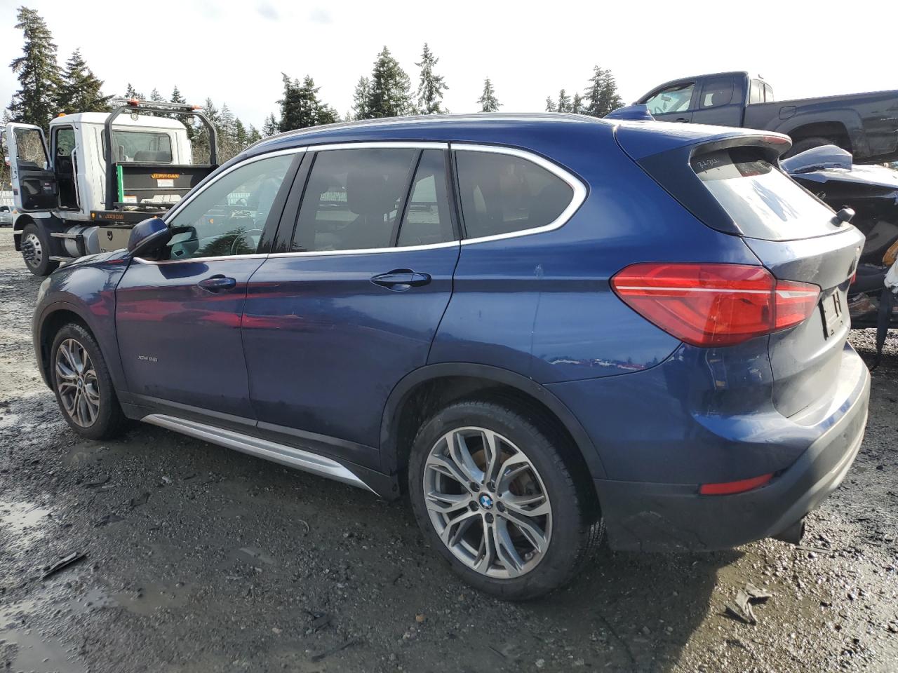 2016 BMW X1 VIN WBXHT3C3XG5E56687 Copart auction photo, front end damage thumbnail 2