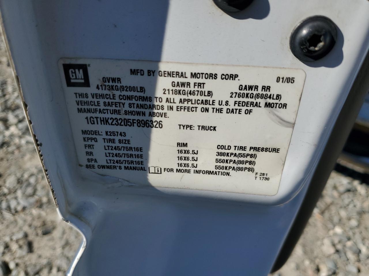 2005 GMC Sierra VIN 1GTHK23205F896326 Copart auction photo, front end / rear end damage thumbnail 12