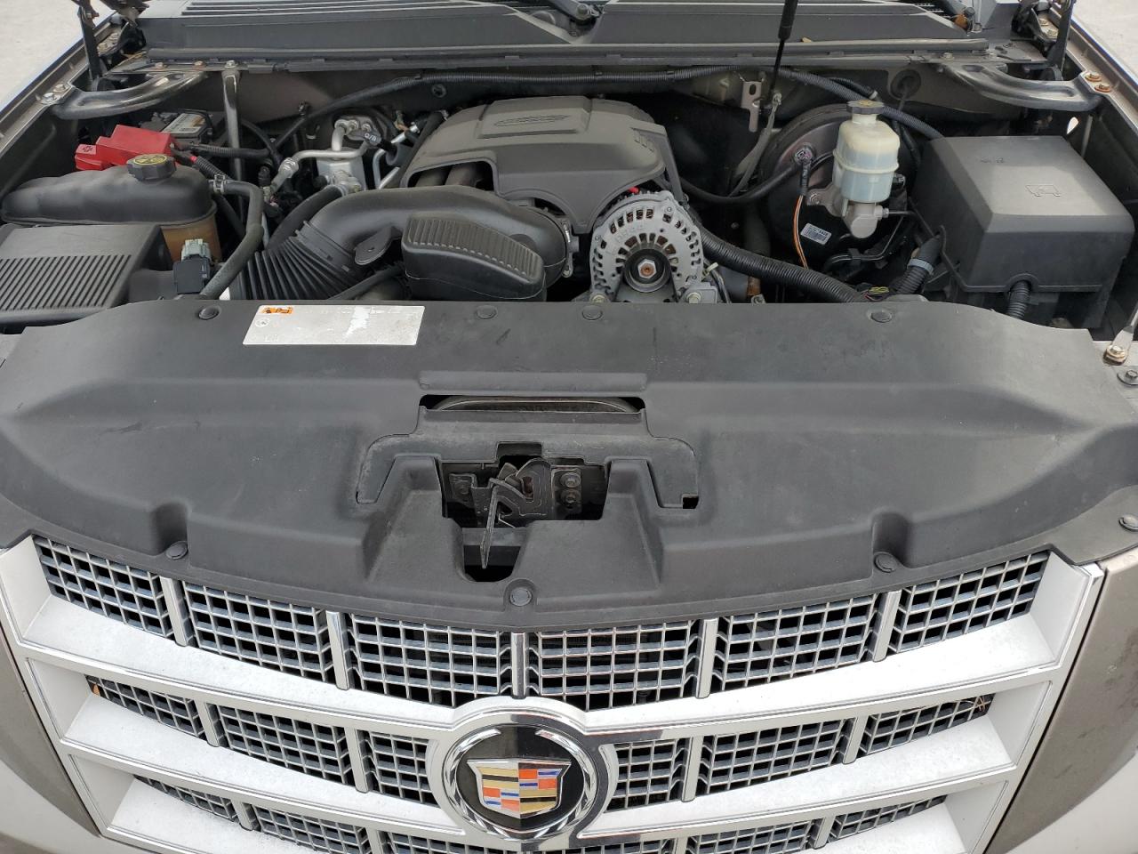2012 Cadillac Escalade VIN 1GYS3DEF7CR295449 Copart auction photo, side / front end damage thumbnail 13