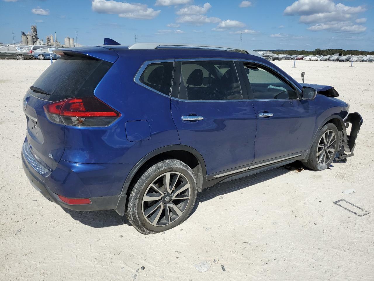 2019 Nissan Rogue VIN 5N1AT2MT2KC803160 Copart auction photo, front end / side damage thumbnail 3
