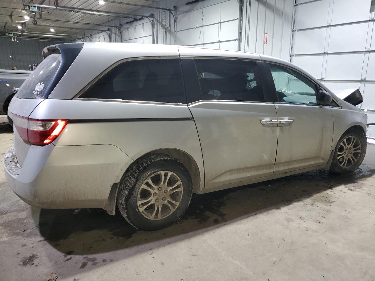 2012 Honda Odyssey VIN 5FNRL5H65CB076209 Copart auction photo, front end / side damage thumbnail 3