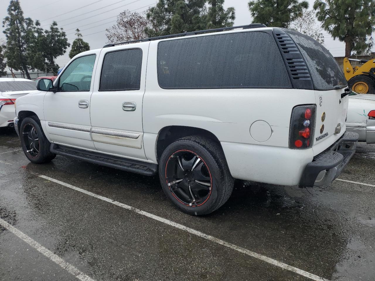 2003 GMC Yukon VIN 3GKEC16T63G152387 Copart auction photo, side damage thumbnail 2
