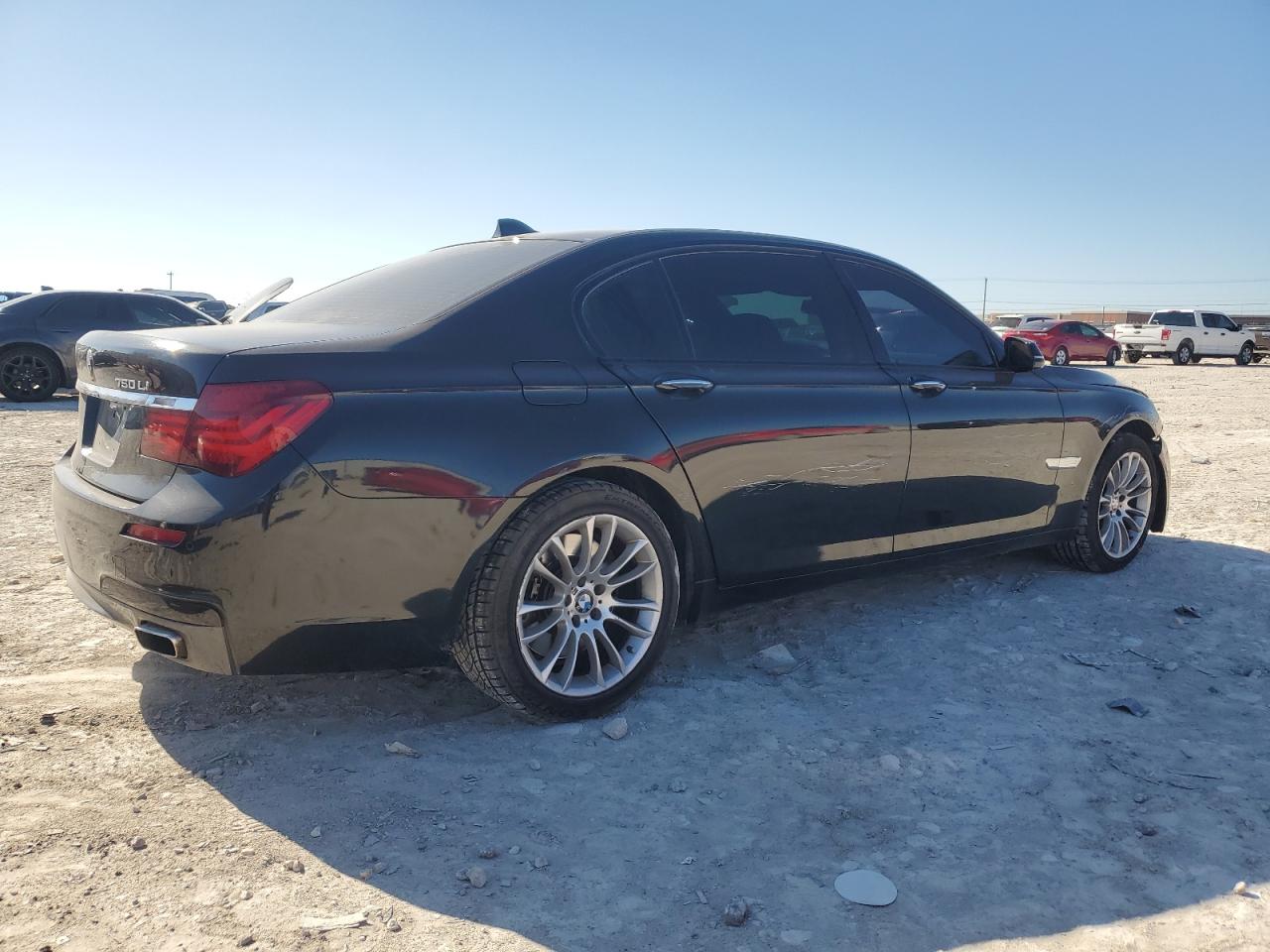 2014 BMW 7er VIN WBAYE8C50ED135020 Copart auction photo, front end / side damage thumbnail 3
