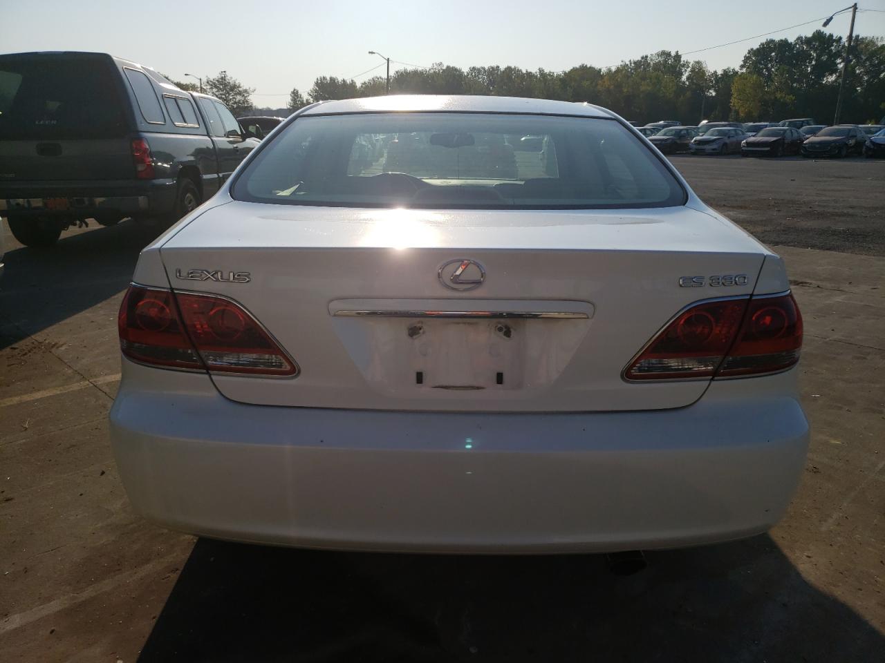 2005 Lexus ES VIN JTHBA30G155118281 Copart auction photo, front end / minor dent/scratches damage thumbnail 6