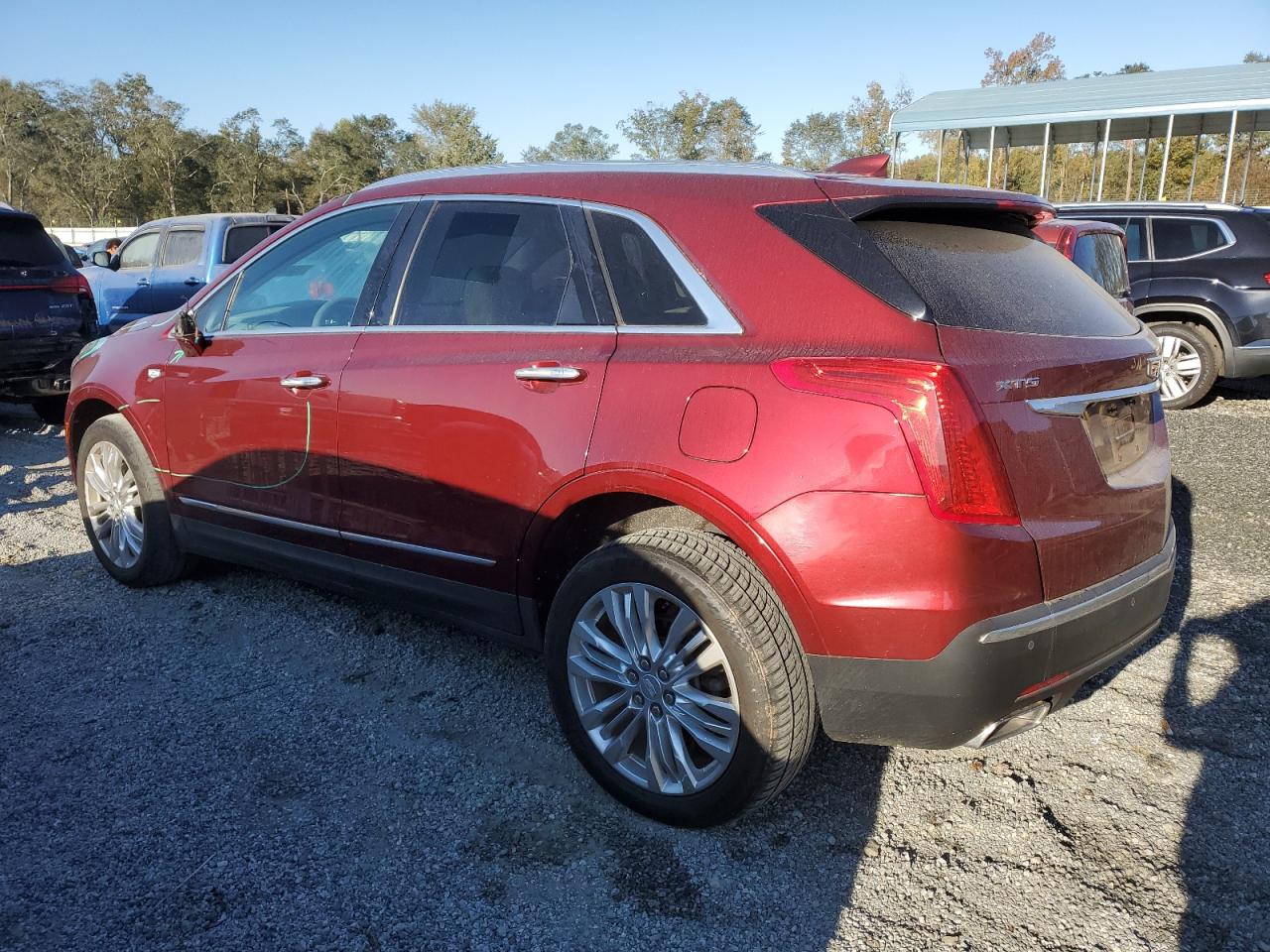 2017 Cadillac XT5 VIN 1GYKNCRS7HZ172530 Copart auction photo, front end damage thumbnail 2