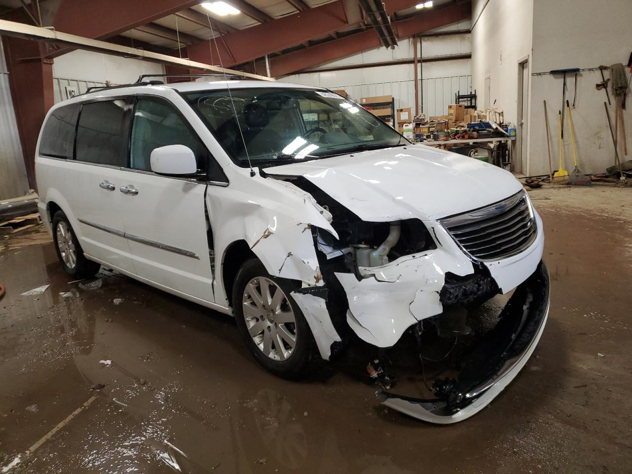 2016 Chrysler Town & Country VIN 2C4RC1BG9GR208716 Copart auction photo, front end / side damage thumbnail 4